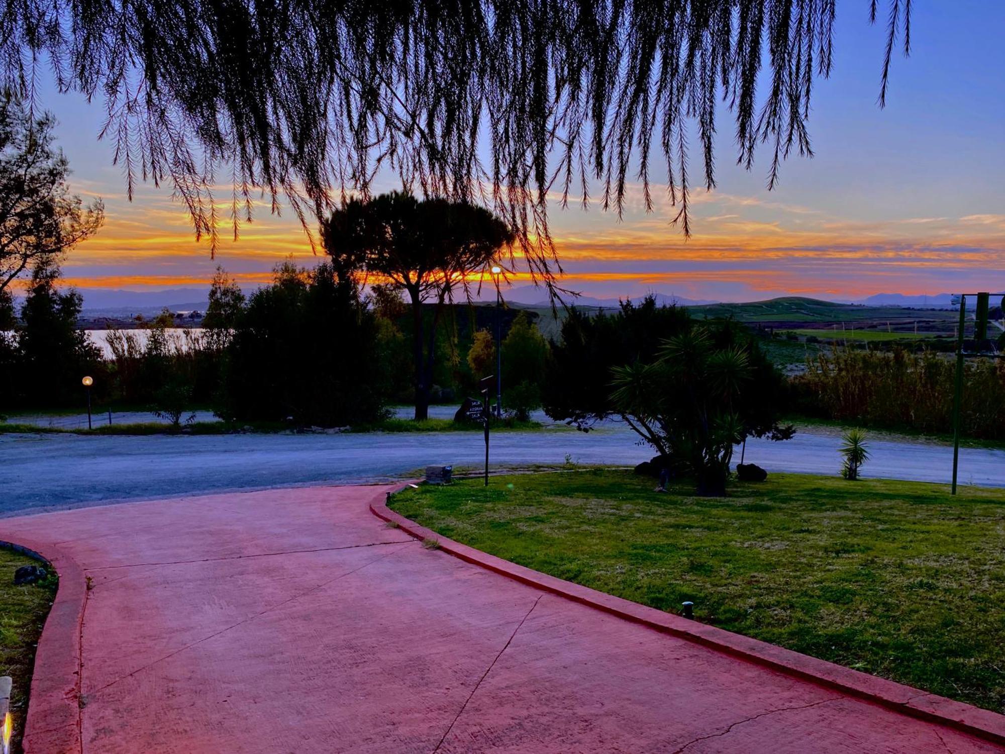 Hotel I Ginepri Quartucciu Bagian luar foto